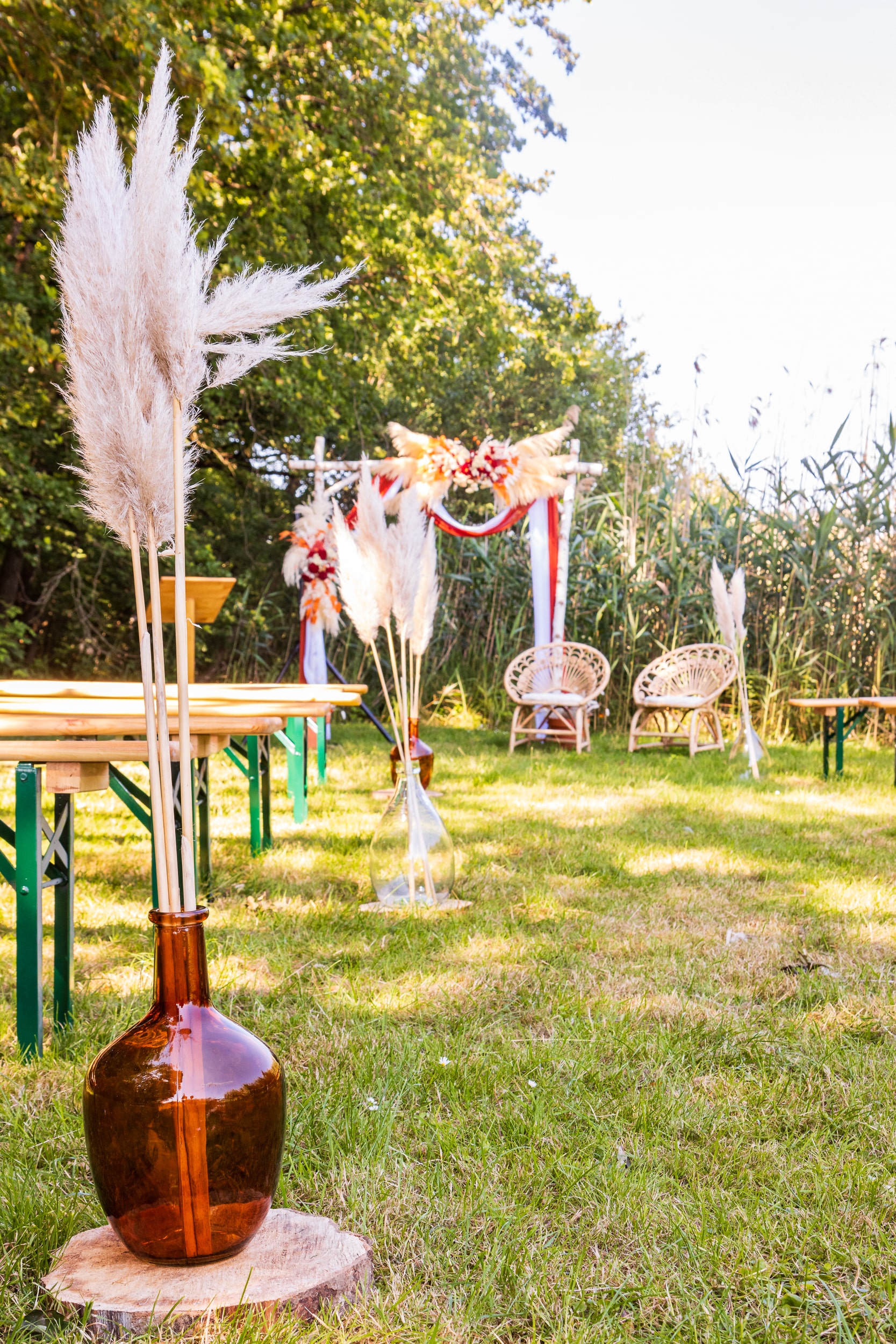 Décoration allée cérémonie laïque mariage
