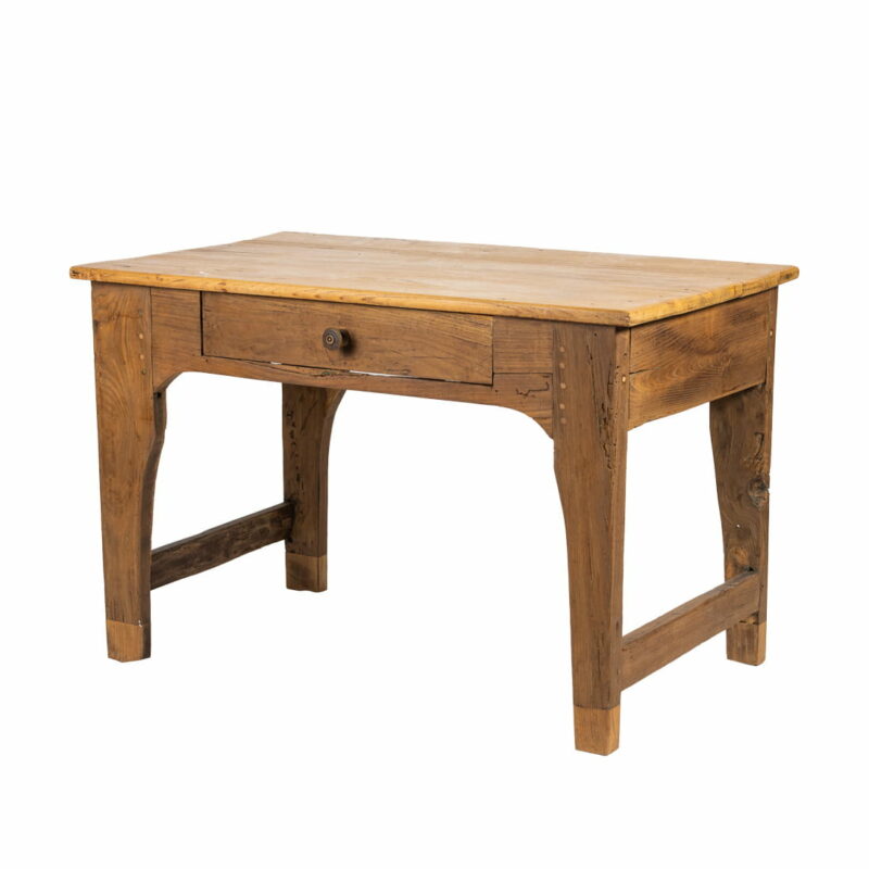 Table en bois rustique